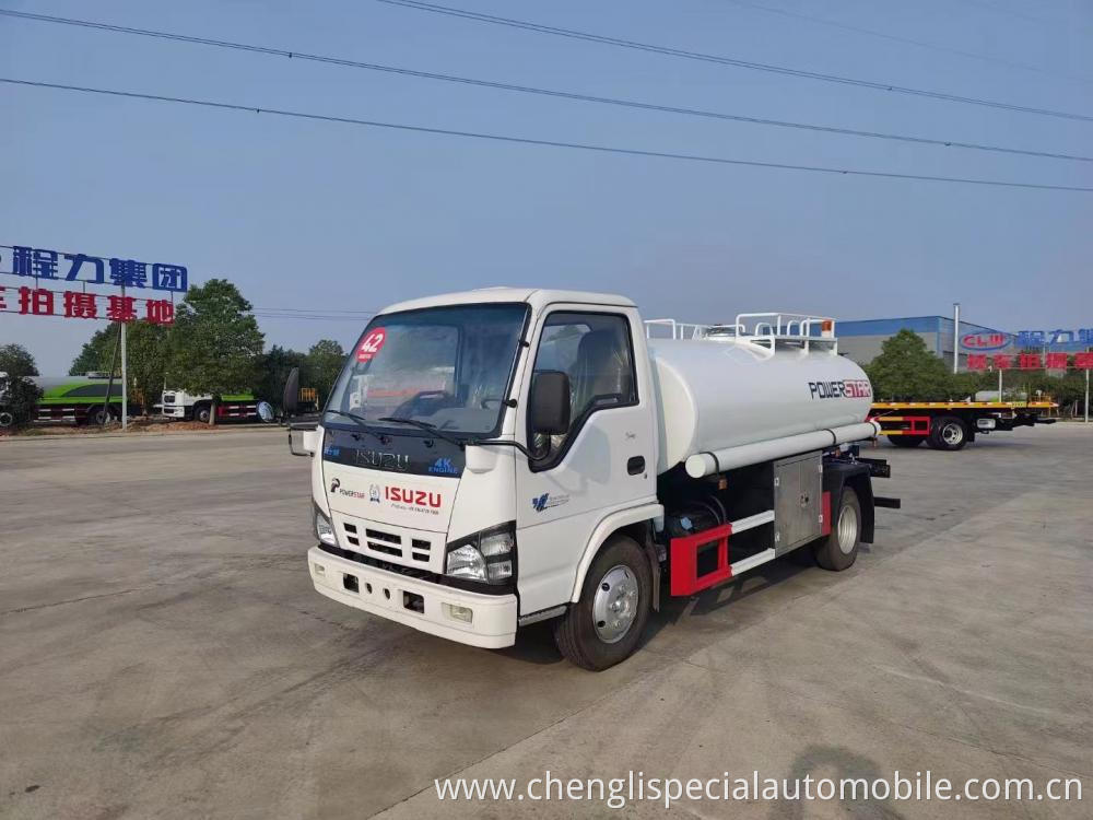 Isuzu 4 Tons Water Truck 2 Jpg